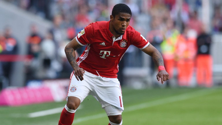 douglas costa 61384144