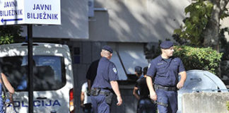 Razbojništvo u Vodicama turisti napali vodice