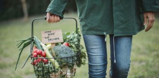 IZOLACIJA NE ZNAČI DA ŽIVOT MORA STATI