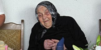 Slavi stoti rođendan baka_100