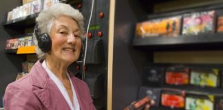 Slušanje glazbe vraća sjećanje ljudima koji imaju Alzheimera glazbamoca