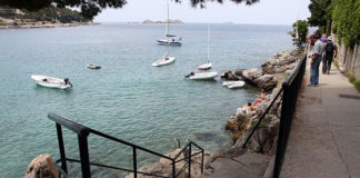 Smrt u uvali Lapad lapad