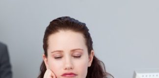 Jednostavnije ne može mlada_umorna_faca