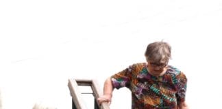 Život na minimumu stepenice_d