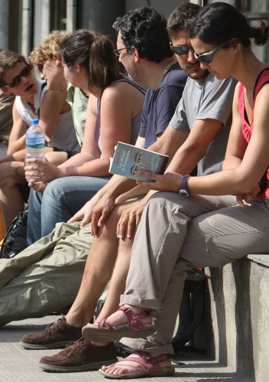 studenti_na_suncu